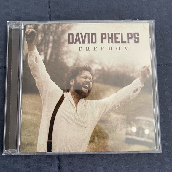 David Phelps “Freedom” CD
Buy 2 Get 1 Free - Picture 1 of 3